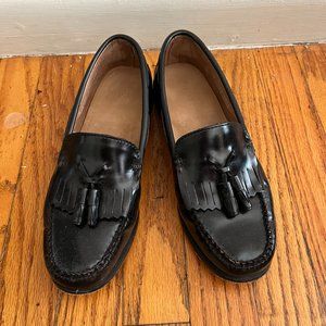 Women's Bass Weejuns loafers, black, size 8 wide